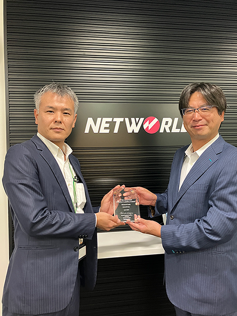 FY22 Advanced Solution Leading Award 受賞者：マーケティング本部セールスコンサルティング部　セールスコンサルティング1課　福住　遊